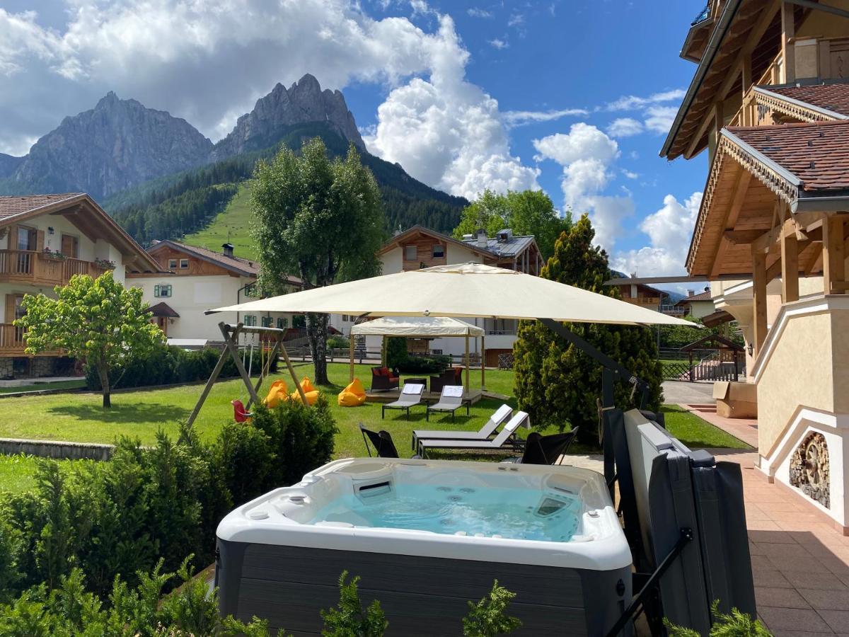 Hotel Chalet Sas Morin Pozza di Fassa Exterior photo